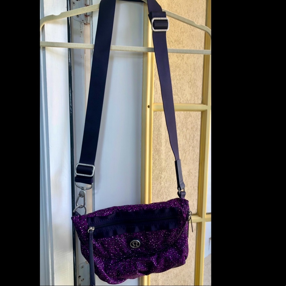 Lululemon cross body bag